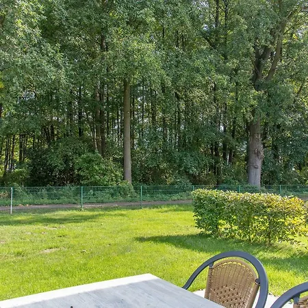 Bungis Ferien Direkt Am Grimnitzsee, Seeseite 16 Holiday home